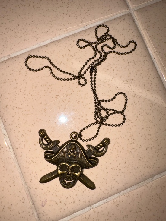 Jewelry - Bronze Skull and Crossbones Pirate Necklace